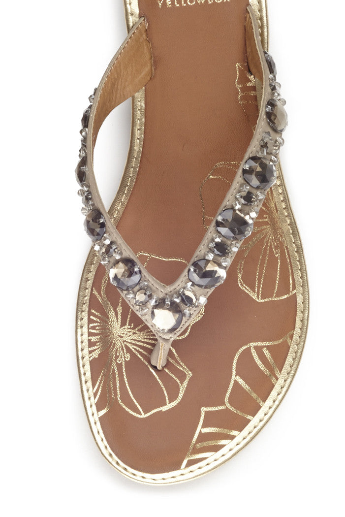 Klaudia Thong Sandal in Gold