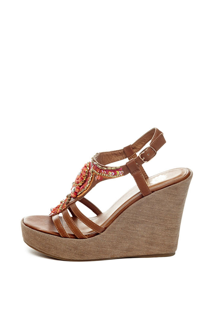 Yula Wedge in Tan