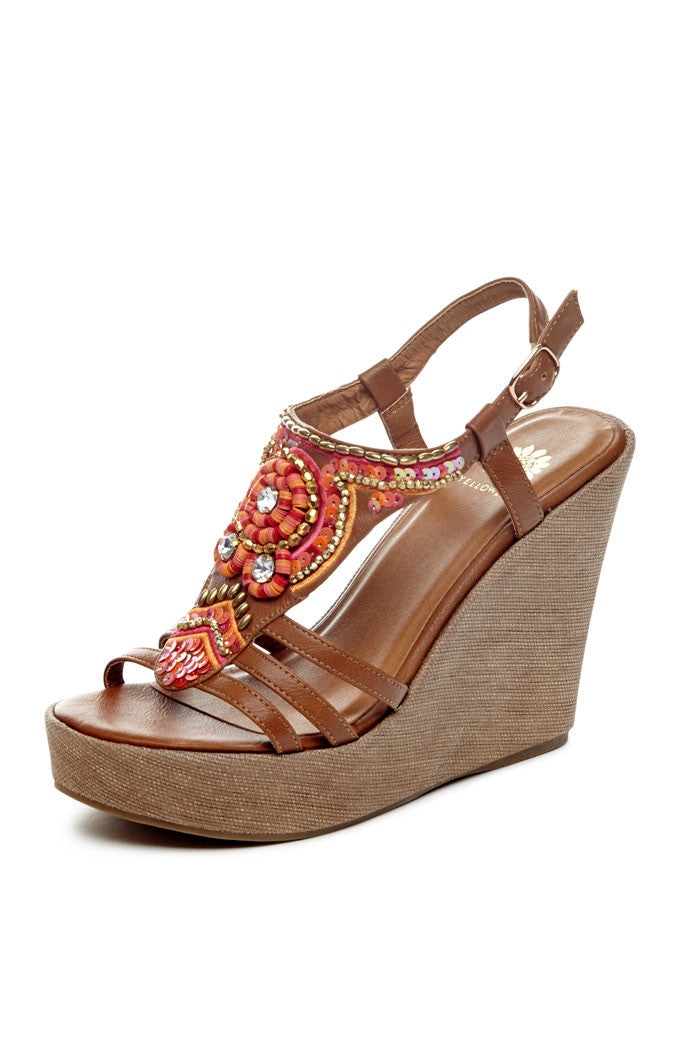 Yula Wedge in Tan