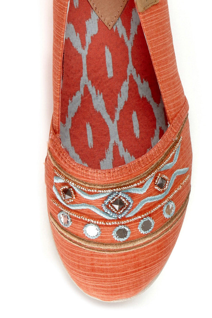 Kendra Flat in Orange Multi