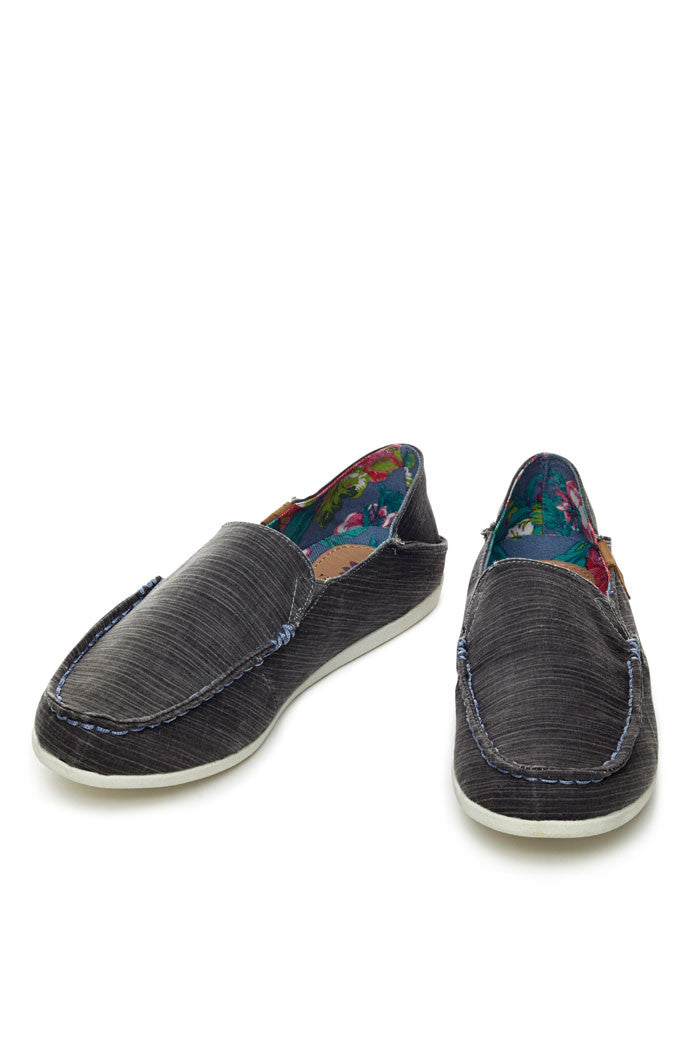 Lizzie Flat in Black Multi