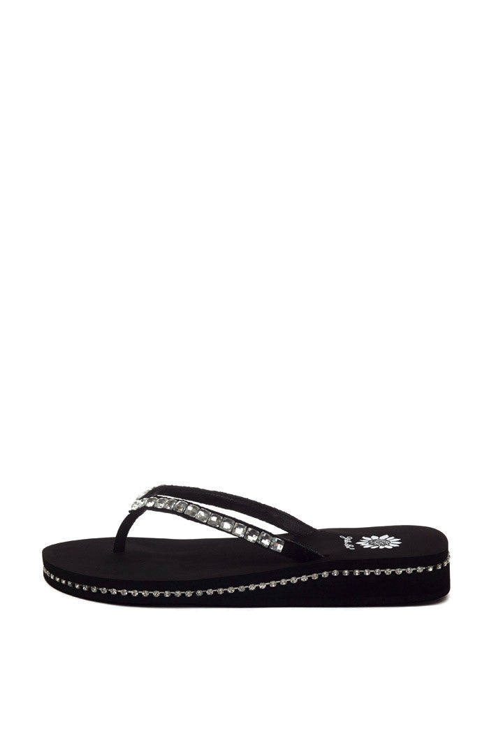 Clodia Flip-Flop in Black