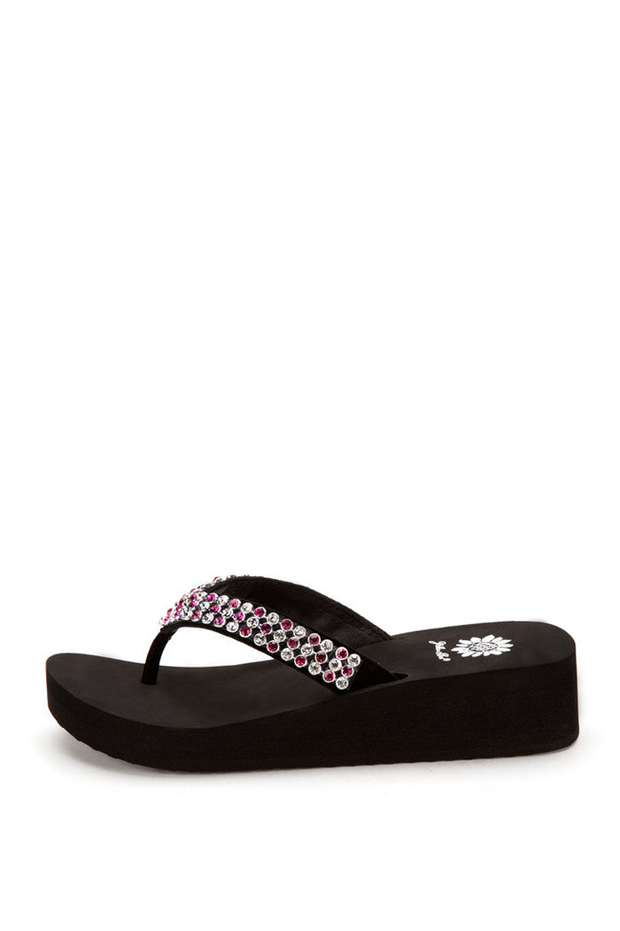 Lyris Flip-Flop in Fuchsia Clear