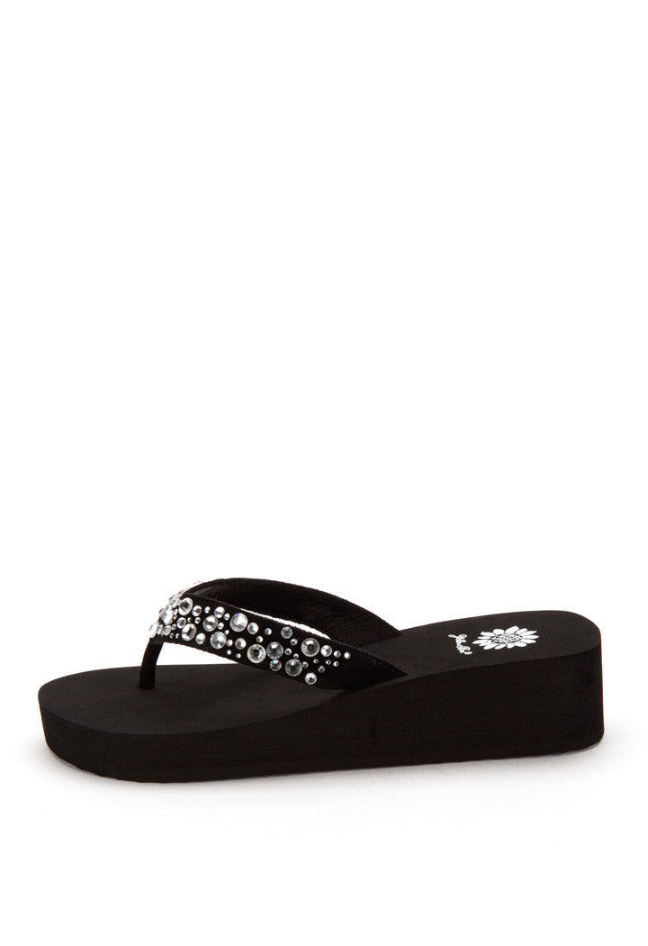 Elvina Flip-Flop in Black