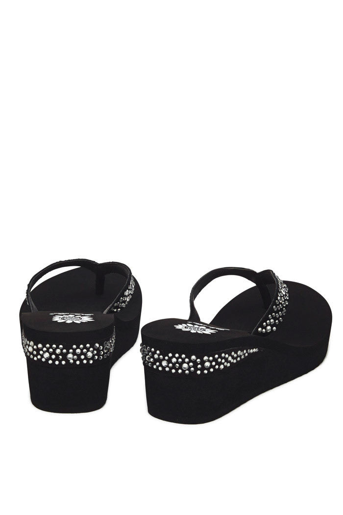 Everett Wedge Flip-Flop in Black