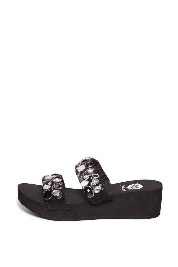 Carlene Platform Sandal in Black