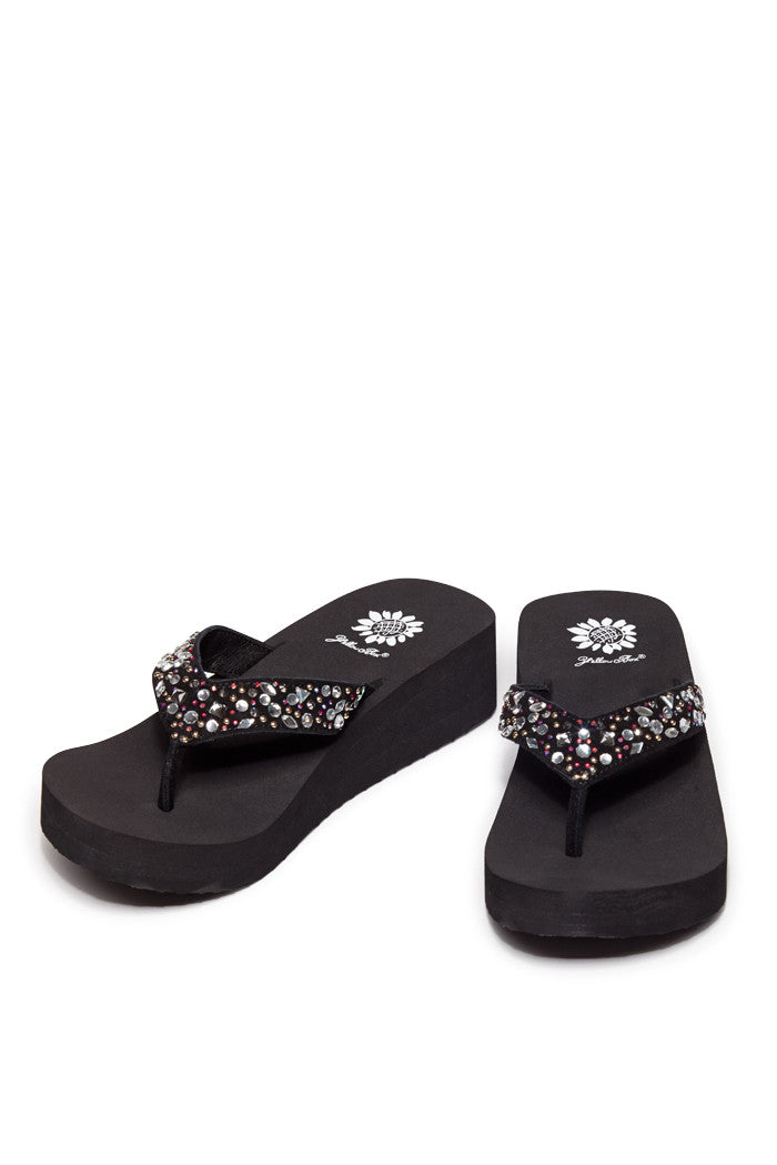 Jeannine Flip-Flop in Black