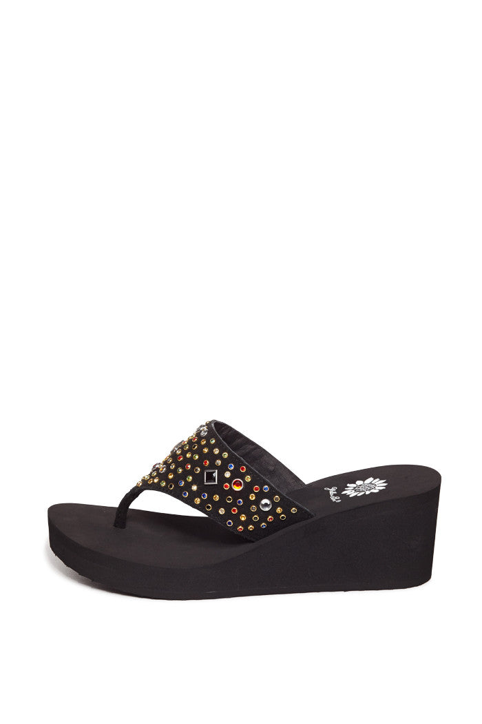 Lucina Flip-Flop Wedge in Black