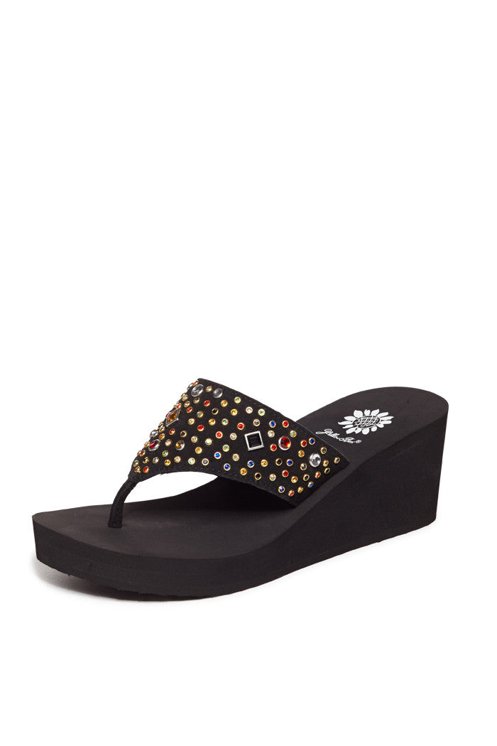 Lucina Flip-Flop Wedge in Black