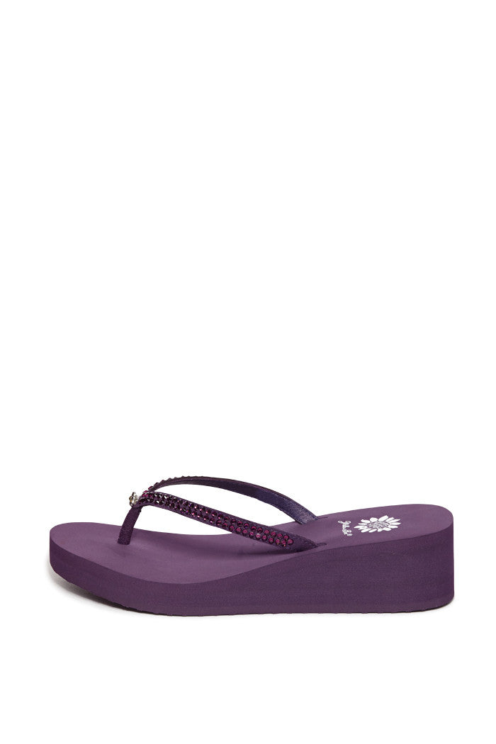 Custard Flip-Flop in Aubergine
