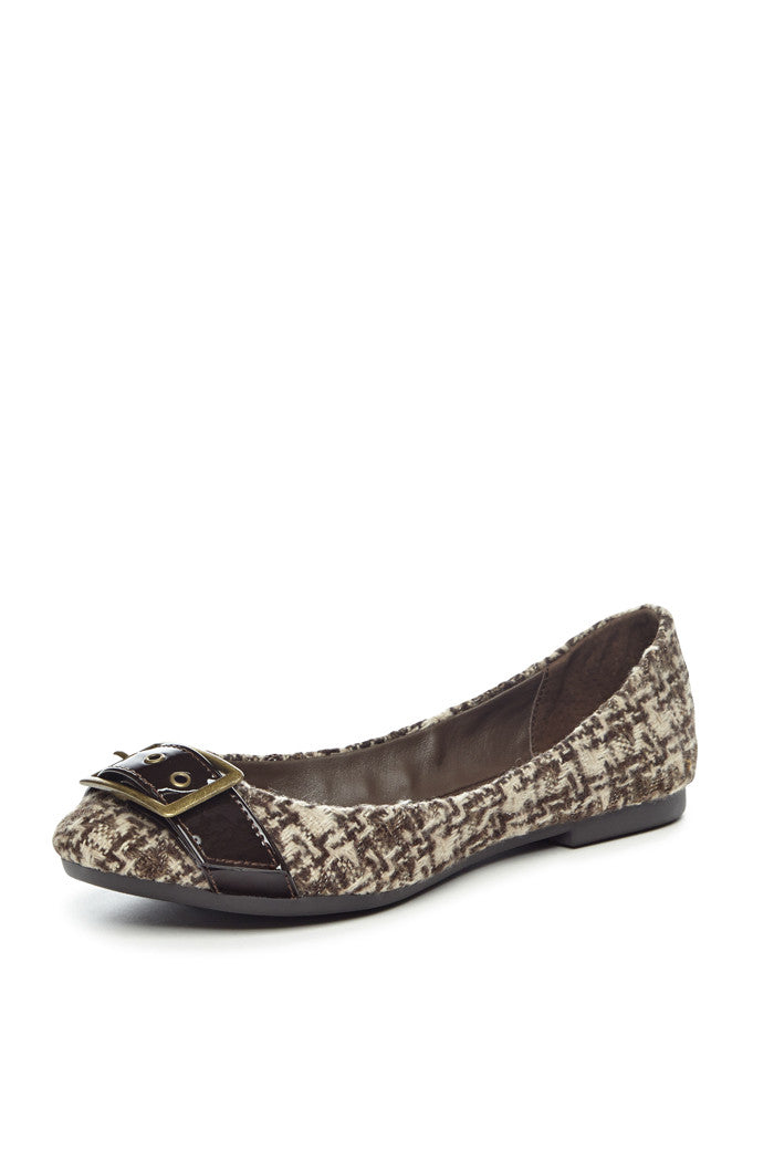 Brenda Flat in Brown