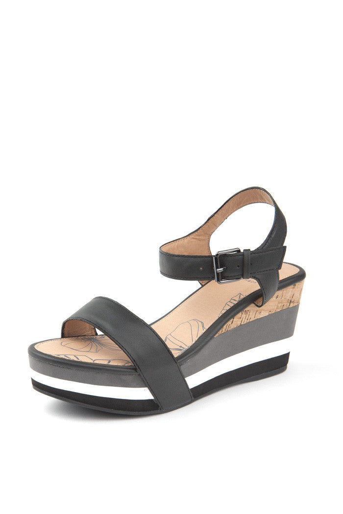 Coreen Wedge in Black