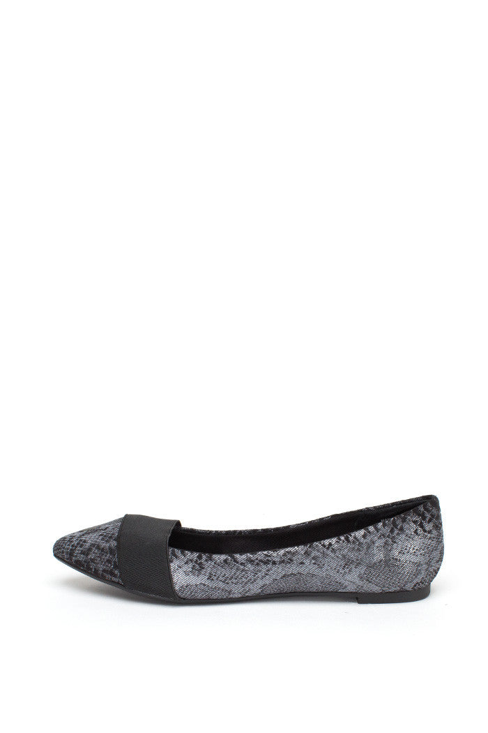 Sizzle Flat in Pewter