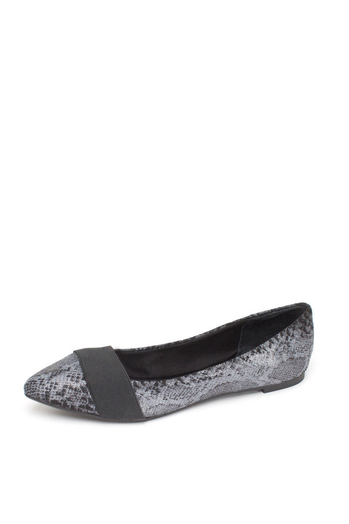 Sizzle Flat in Pewter