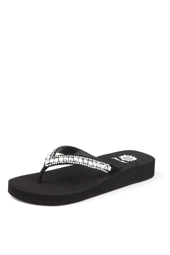 Zabrina Flip-Flop in Black