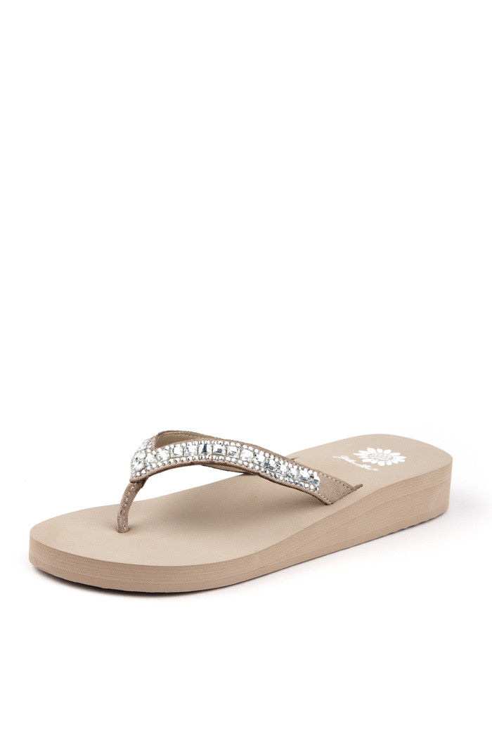 Zabrina Flip-Flop in Taupe