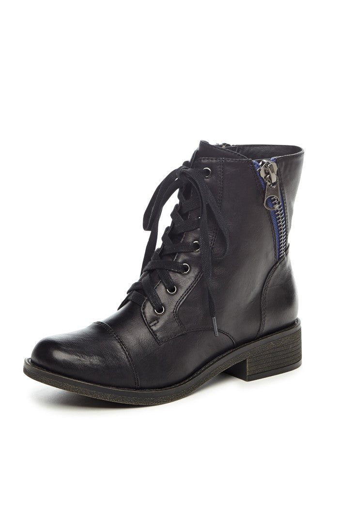 Zinnia Boot in Black